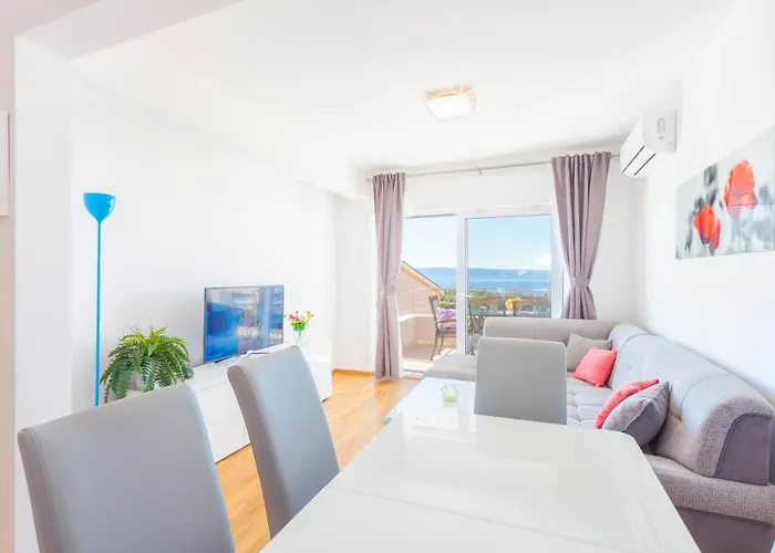 Dora Apartment