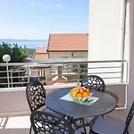 Διαμέρισμα Dora Μακάρσκα