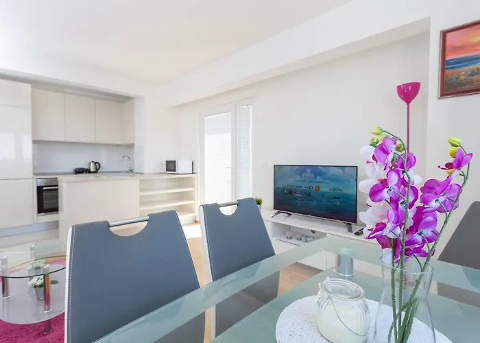 Dora Appartement Makarska