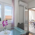 Apartman Dora