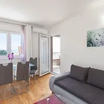 Apartman Dora