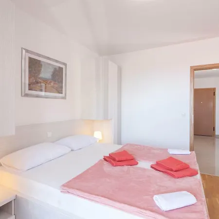 Apartamento Dora Makarska