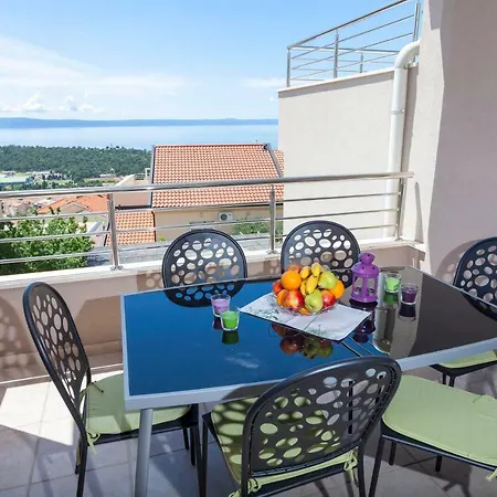 Dora Apartamento Makarska