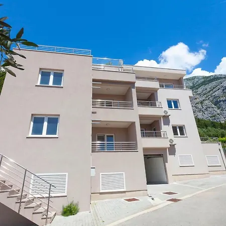 Dora Apartman Makarska