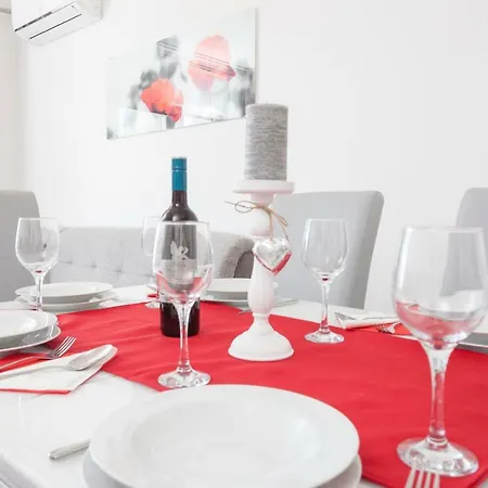 Apartman Dora *
