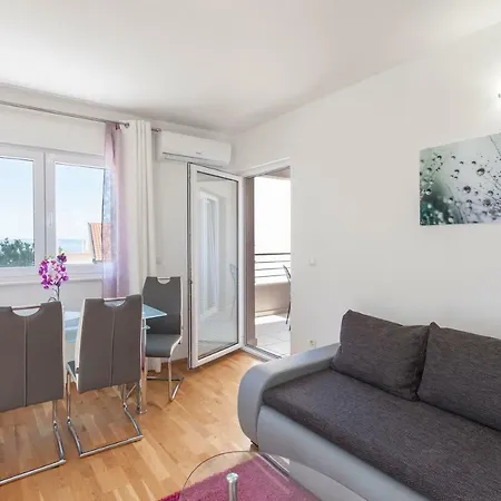 Apartman Dora