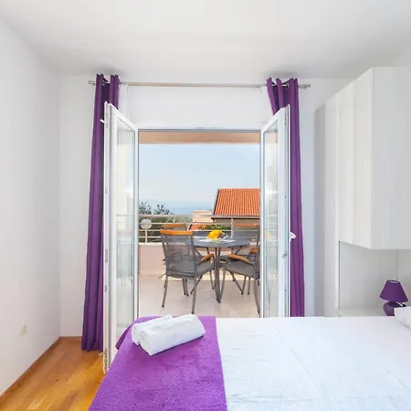 Dora Apartman
