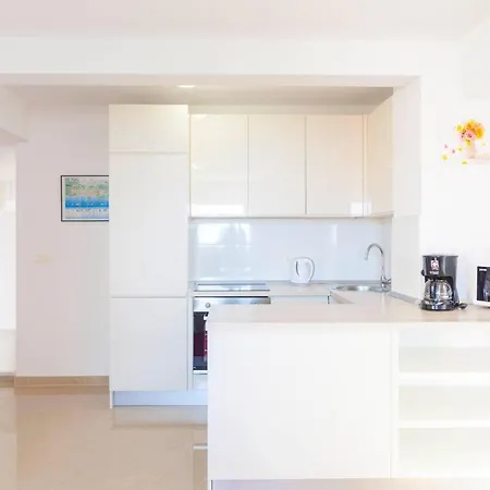 Apartman Dora *